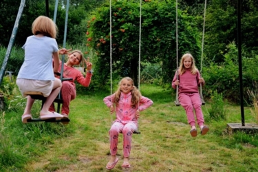 Creatieve zomerkampen in een inspirerend natuurlijk kader aan de Binkermolen. ​Een week vol creatief plezier dicht bij de natuur in kleine groep voor ​kinderen van geboortejaar 2013 - 2017