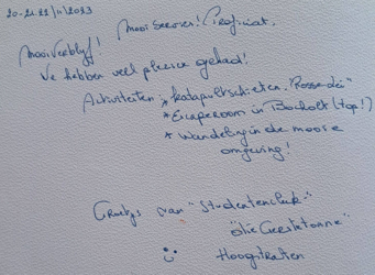 Waar eenvoud terug bijzonder wordt. Neem een kijkje in ons gastenboek