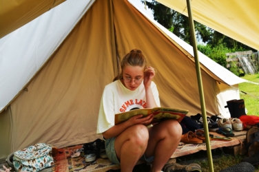 Creatieve zomerkampen in een inspirerend natuurlijk kader aan de Binkermolen. ​Een week vol creatief plezier dicht bij de natuur in kleine groep voor ​jongeren van geboortejaar 2009-2012 en voor kinderen van geboortejaar 2012-2016 (minimum 6, max 10 kinderen) 