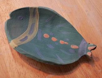 Een verbindende workshop kleien voor grootouders en kleinkinderen, ouders en kinderen, meters en metekinderen, peters en petekinderen, vrienden, vriendinnen, individuen... alle leeftijden welkom!