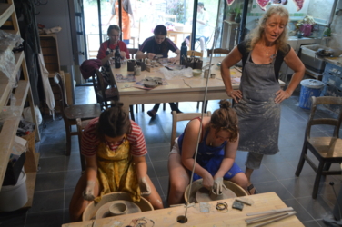 Creatieve zomerkampen in een inspirerend natuurlijk kader aan de Binkermolen. ​Een week vol creatief plezier dicht bij de natuur in kleine groep voor ​jongeren van geboortejaar 2010-2013