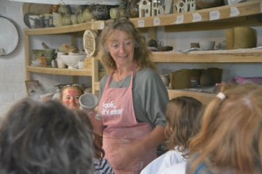Creatieve zomerkampen in een inspirerend natuurlijk kader aan de Binkermolen. ​Een week vol creatief plezier dicht bij de natuur in kleine groep voor ​kinderen van geboortejaar 2015 - 2019