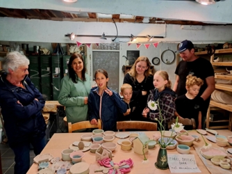 Creatieve zomerkampen in een inspirerend natuurlijk kader aan de Binkermolen. ​Een week vol creatief plezier dicht bij de natuur in kleine groep voor ​kinderen van geboortejaar 2014 - 2018