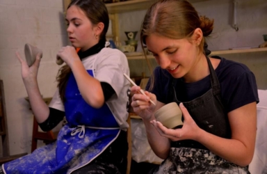 Creatieve zomerkampen in een inspirerend natuurlijk kader aan de Binkermolen. ​Een week vol creatief plezier dicht bij de natuur in kleine groep voor ​jongeren van geboortejaar 2009-2013. 