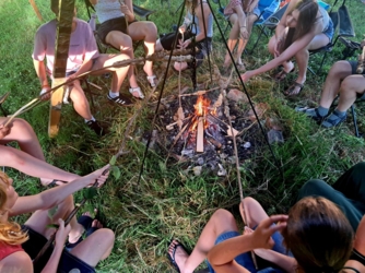 Creatieve zomerkampen in een inspirerend natuurlijk kader aan de Binkermolen. ​Een week vol creatief plezier dicht bij de natuur in kleine groep voor ​jongeren van geboortejaar 2009-2013. 