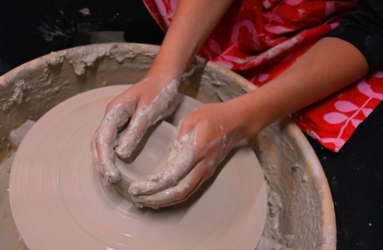 Creatieve zomerkampen in een inspirerend natuurlijk kader aan de Binkermolen. ​Een week vol creatief plezier dicht bij de natuur in kleine groep voor ​jongeren van geboortejaar 2014-2010