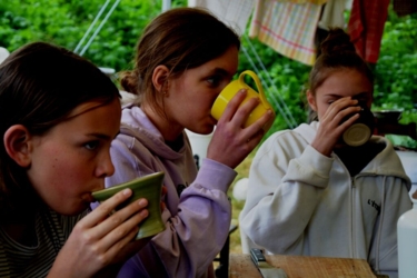 Creatieve zomerkampen in een inspirerend natuurlijk kader aan de Binkermolen. ​Een week vol creatief plezier dicht bij de natuur in kleine groep voor ​jongeren van geboortejaar 2014-2010