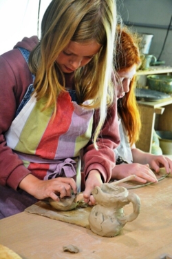 Zomerkamp keramiek en natuurbeleving kinderen (1)