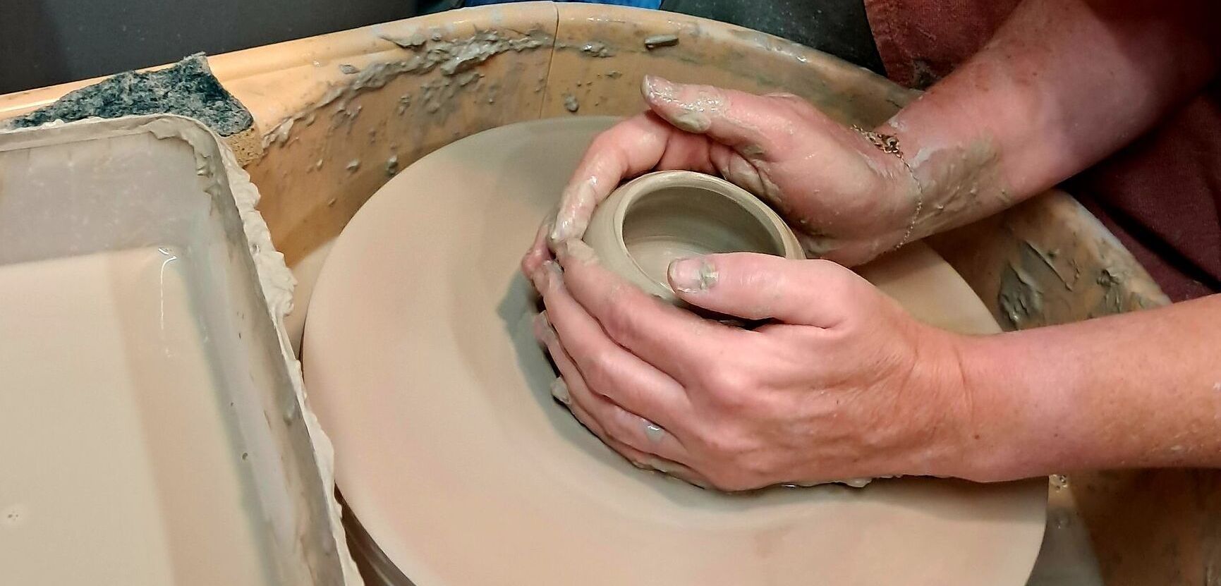 Initiatie pottendraaien in de Binkermolen